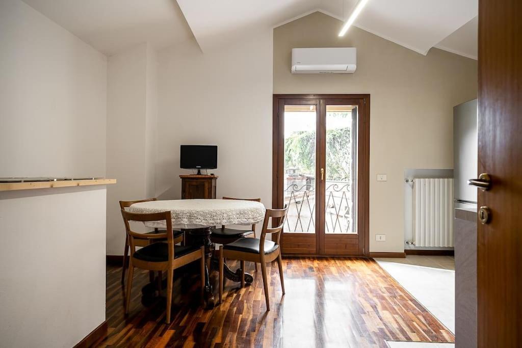 Bilocale Immerso Nel Verde Apartamento